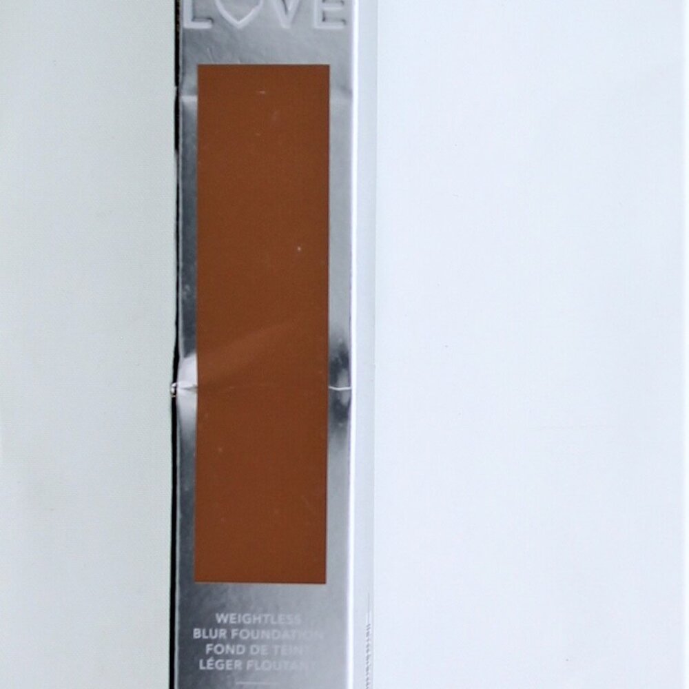 Weightless Blur Foundation (Cafe`)